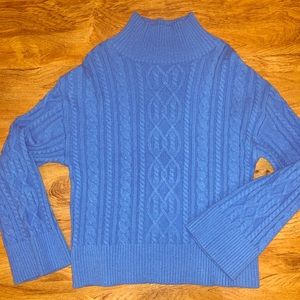 Gianni Bini Sweater Size Medium-Beautiful blue